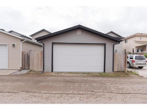 117 Crabapple Way, Fort Mcmurray, AB - Outdoor With Exterior