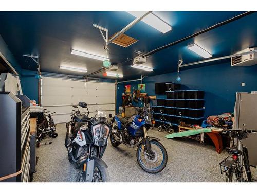 117 Crabapple Way, Fort Mcmurray, AB - Indoor Photo Showing Garage