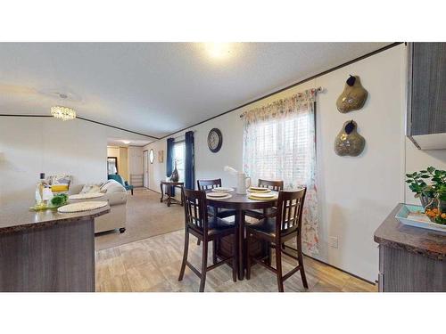 292 Clausen Crescent, Fort Mcmurray, AB - Indoor Photo Showing Dining Room