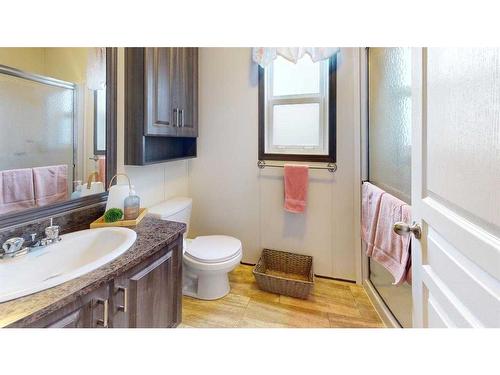 292 Clausen Crescent, Fort Mcmurray, AB - Indoor Photo Showing Bathroom