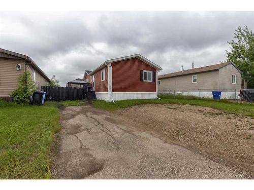 292 Clausen Crescent, Fort Mcmurray, AB - Outdoor With Exterior