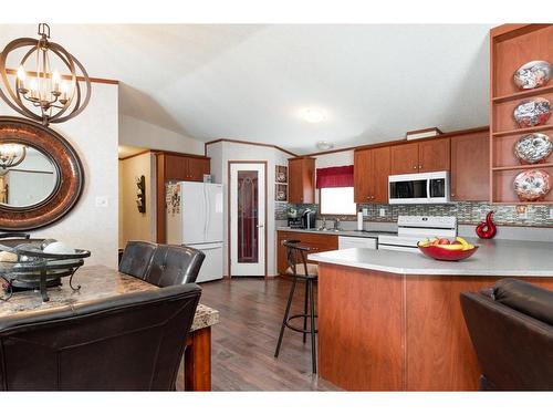 144 Grey Owl Place, Fort Mcmurray, AB - Indoor Photo Showing Kitchen