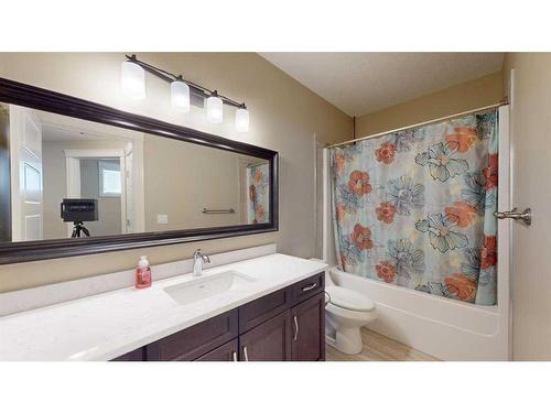 149 Richardson Lane, Fort Mcmurray, AB - Indoor Photo Showing Bathroom