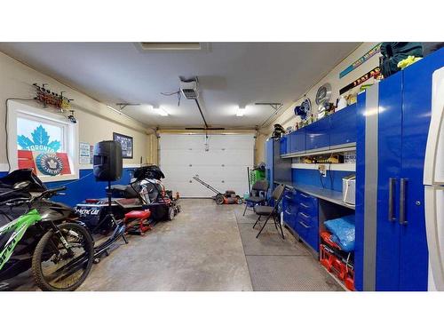149 Richardson Lane, Fort Mcmurray, AB - Indoor Photo Showing Garage