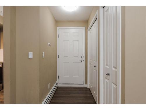 724-201 Abasand, Fort Mcmurray, AB - Indoor Photo Showing Other Room