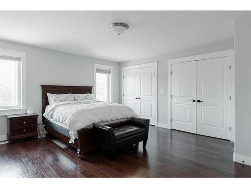 299 Warren Road, Fort Mcmurray, AB - Indoor Photo Showing Bedroom