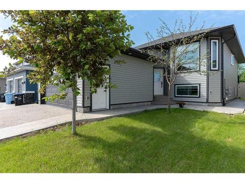 299 Warren Road, Fort Mcmurray, AB - Outdoor