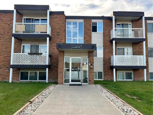 305-10014 Morrison Street, Fort Mcmurray, AB - Outdoor With Facade