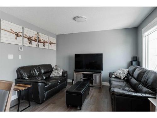 12-284 Shalestone Way, Fort Mcmurray, AB - Indoor Photo Showing Living Room