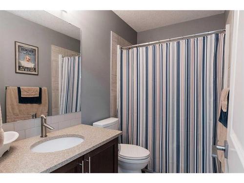 12-284 Shalestone Way, Fort Mcmurray, AB - Indoor Photo Showing Bathroom