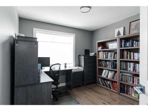 12-284 Shalestone Way, Fort Mcmurray, AB - Indoor Photo Showing Office