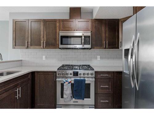 12-284 Shalestone Way, Fort Mcmurray, AB - Indoor Photo Showing Kitchen With Stainless Steel Kitchen