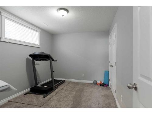 168 Atkinson Lane, Fort Mcmurray, AB - Indoor Photo Showing Gym Room