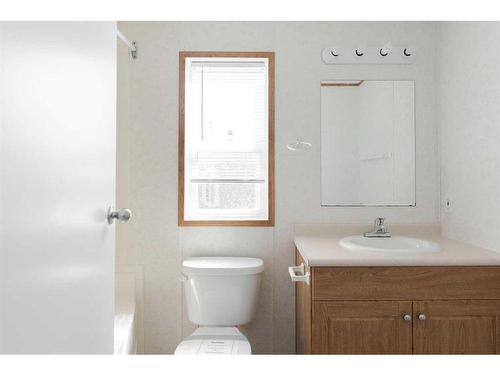 409 Harpe Way, Fort Mcmurray, AB - Indoor Photo Showing Bathroom