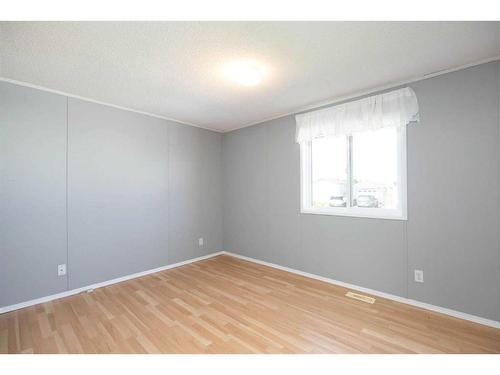 296 Cree Road, Fort Mcmurray, AB - Indoor Photo Showing Other Room