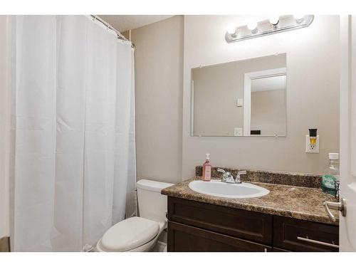 101 Lanauze Street, Fort Mcmurray, AB - Indoor Photo Showing Bathroom