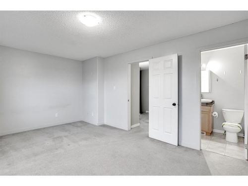43-100 St.Laurent Way, Fort Mcmurray, AB - Indoor Photo Showing Other Room