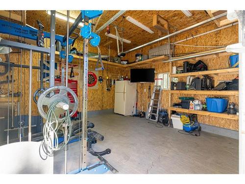104 Harpe Way, Fort Mcmurray, AB - Indoor Photo Showing Garage