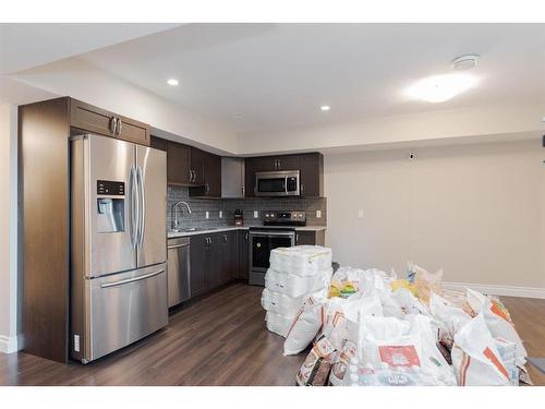 132 Gravelstone Road, Fort Mcmurray, AB - Indoor Photo Showing Kitchen