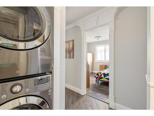 399 Cornwall Drive, Fort Mcmurray, AB - Indoor Photo Showing Laundry Room