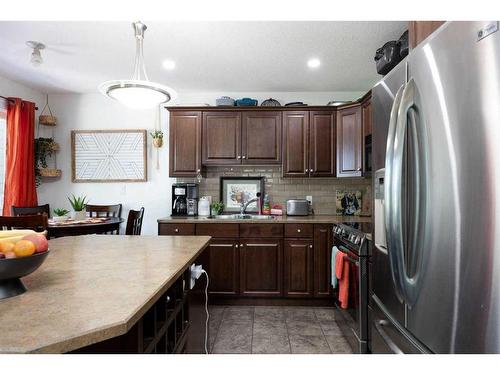 22-193 O'Coffey Crescent, Fort Mcmurray, AB - Indoor Photo Showing Kitchen With Stainless Steel Kitchen