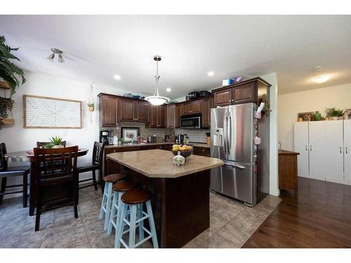 22-193 O'Coffey Crescent, Fort Mcmurray, AB - Indoor Photo Showing Kitchen With Stainless Steel Kitchen With Upgraded Kitchen