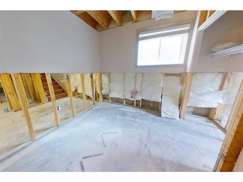 183 Merganser Crescent, Fort Mcmurray, AB - Indoor Photo Showing Other Room
