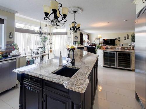 136 Burton Place, Fort Mcmurray, AB - Indoor Photo Showing Kitchen With Upgraded Kitchen