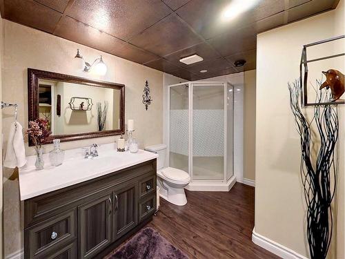 136 Burton Place, Fort Mcmurray, AB - Indoor Photo Showing Bathroom