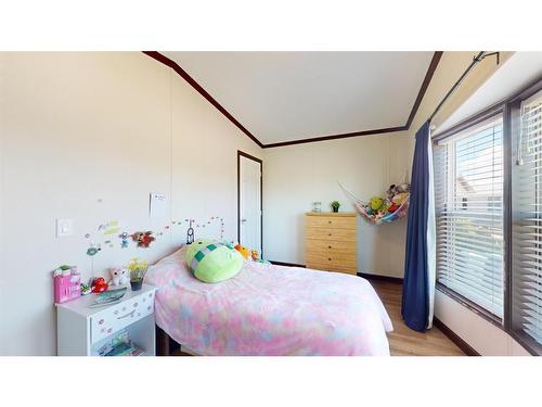 108 Belgian Green, Fort Mcmurray, AB - Indoor Photo Showing Bedroom