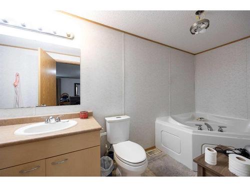 209 Waterhouse Street, Fort Mcmurray, AB - Indoor Photo Showing Bathroom