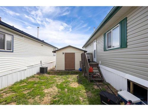 209 Waterhouse Street, Fort Mcmurray, AB - Outdoor With Exterior