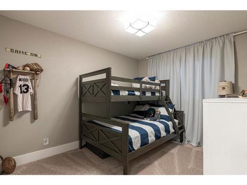 185 Clarkson Street, Fort Mcmurray, AB - Indoor Photo Showing Bedroom