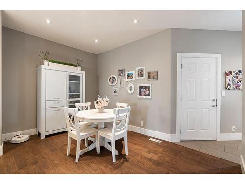 185 Clarkson Street, Fort Mcmurray, AB - Indoor Photo Showing Dining Room