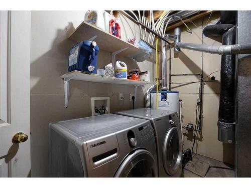 239 Laurier Lane, Fort Mcmurray, AB - Indoor Photo Showing Laundry Room