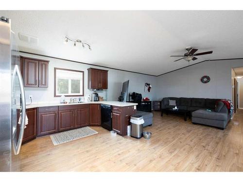 209 Greely Road, Fort Mcmurray, AB - Indoor Photo Showing Kitchen