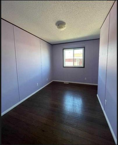 209 Greely Road, Fort Mcmurray, AB - Indoor Photo Showing Other Room