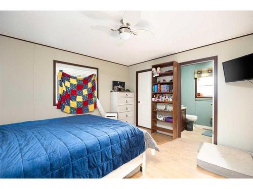 209 Greely Road, Fort Mcmurray, AB - Indoor Photo Showing Bedroom