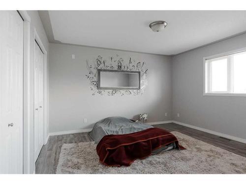 168 Bussieres Drive, Fort Mcmurray, AB - Indoor Photo Showing Bedroom