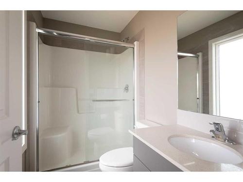 14-401 Athabasca Avenue, Fort Mcmurray, AB - Indoor Photo Showing Bathroom