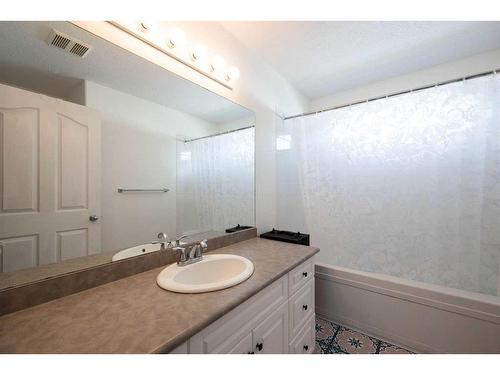 503-105 Loutit Road, Fort Mcmurray, AB - Indoor Photo Showing Bathroom