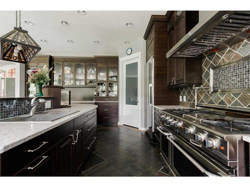 5747 Draper Road, Fort Mcmurray, AB - Indoor Photo Showing Kitchen With Upgraded Kitchen