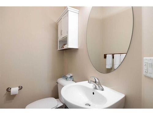 118 Pebble Lane, Fort Mcmurray, AB - Indoor Photo Showing Bathroom