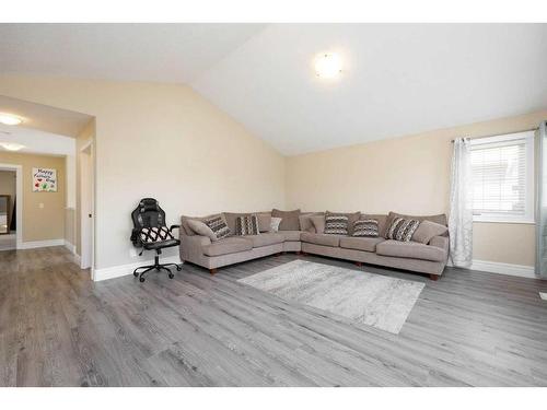 118 Pebble Lane, Fort Mcmurray, AB - Indoor Photo Showing Living Room With Fireplace