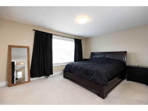 118 Pebble Lane, Fort Mcmurray, AB - Indoor Photo Showing Bedroom