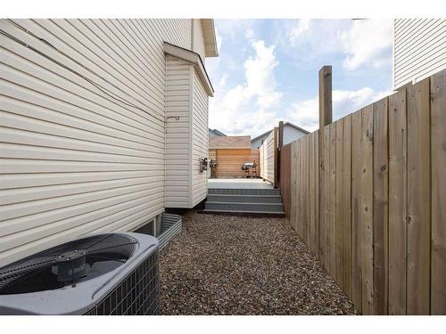 118 Pebble Lane, Fort Mcmurray, AB - Outdoor With Exterior