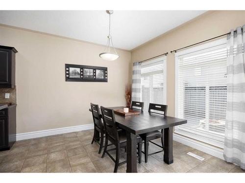 118 Pebble Lane, Fort Mcmurray, AB - Indoor Photo Showing Dining Room