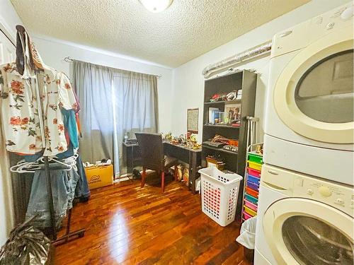 125 Cameron Drive, Fort Mcmurray, AB - Indoor Photo Showing Laundry Room