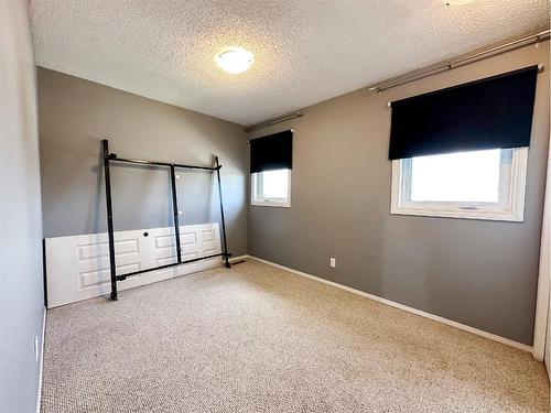 148 Beaton Place, Fort Mcmurray, AB - Indoor