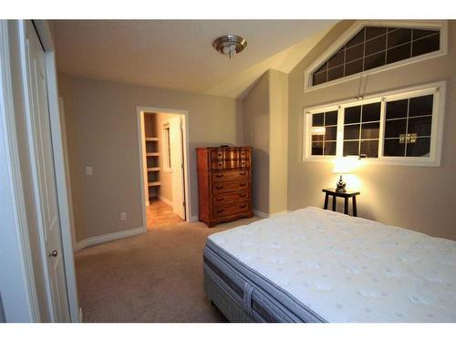 28-411 Williams Drive, Fort Mcmurray, AB - Indoor Photo Showing Bedroom
